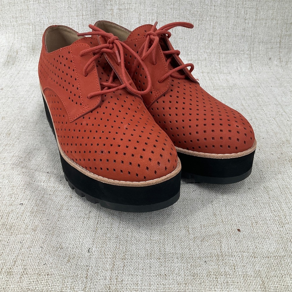 Eileen Fisher Platform Oxford Women 8 Orange Perforated Suede Flatform Classic - Picture 2 of 7